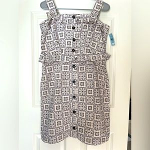 Ann Taylor women dress, white and blue print,
back zip closure